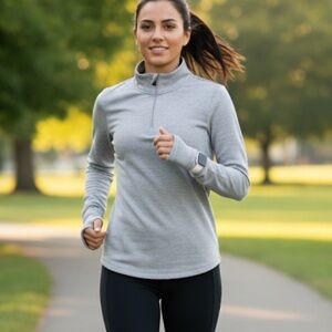 Nike Running Dry-Fit Gray Long Sleeve Reflective 1/4 Zip Hand Cuff Top